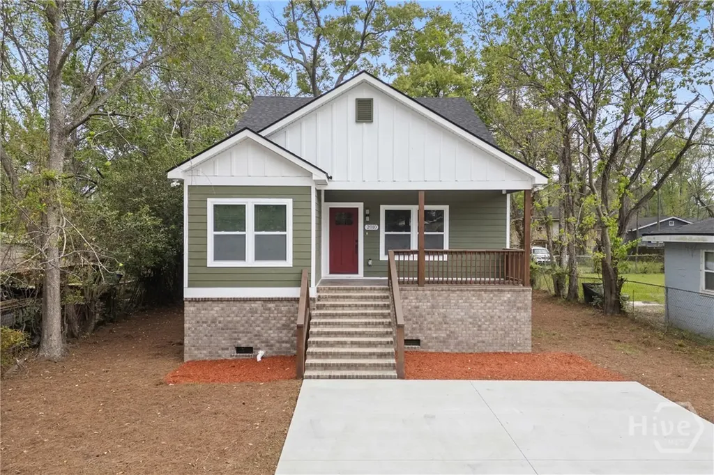 2010 Packard Avenue Savannah GA 31405
