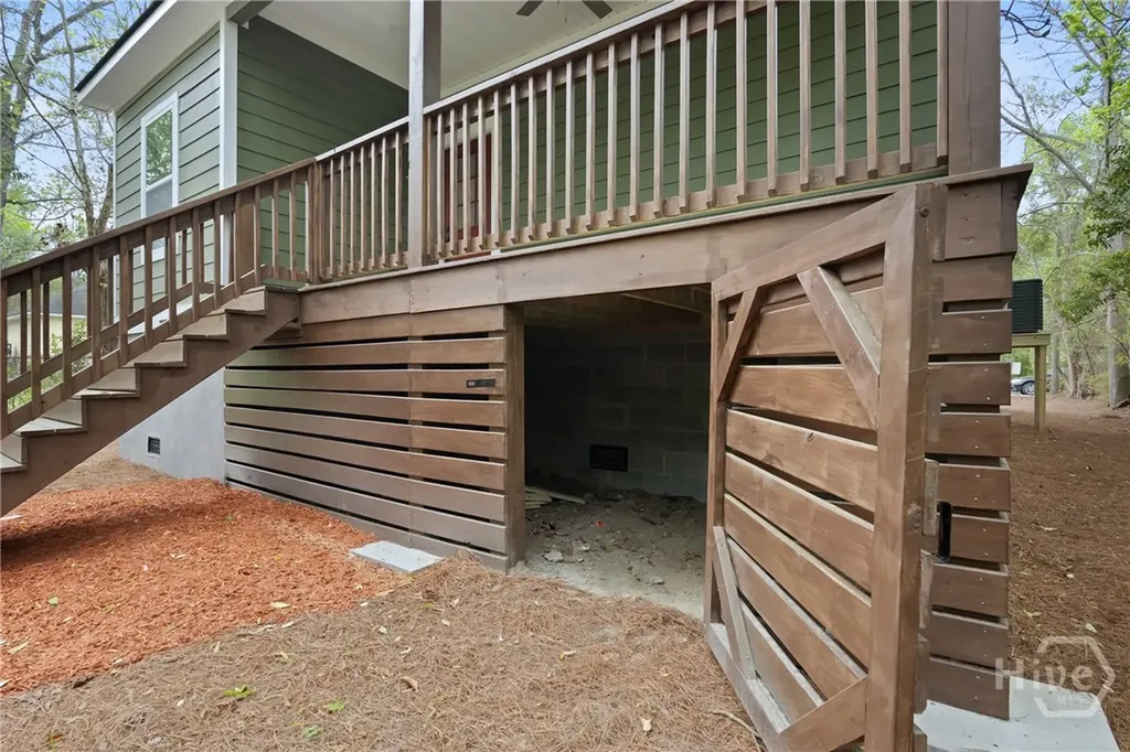 2010 Packard Avenue Savannah GA 31405