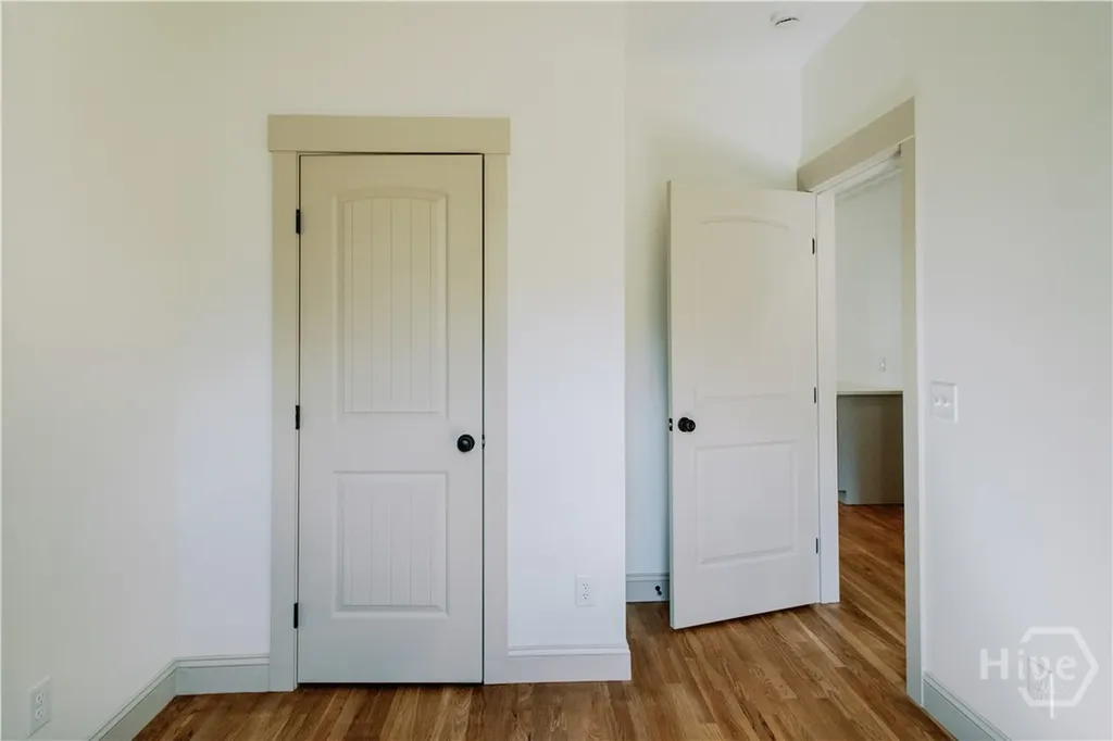 807 E 33rd Savannah GA 31401