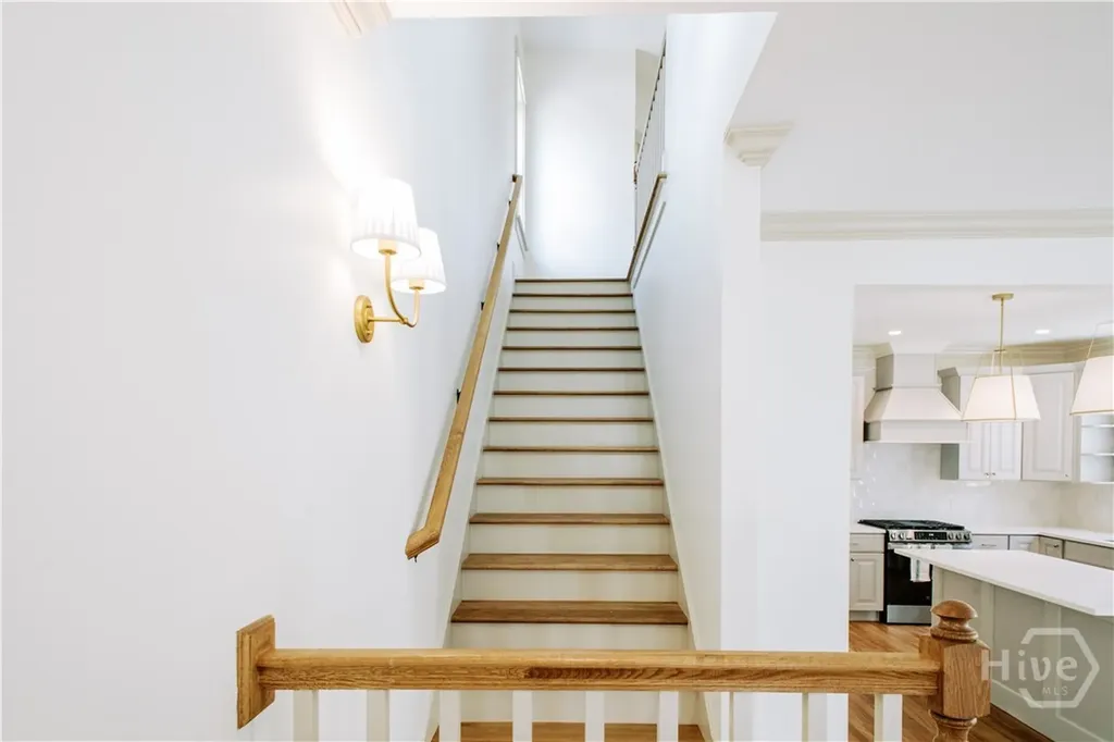 807 E 33rd Savannah GA 31401