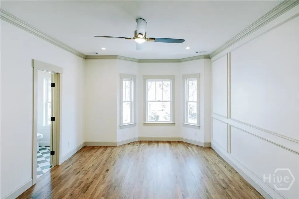 807 E 33rd Savannah GA 31401