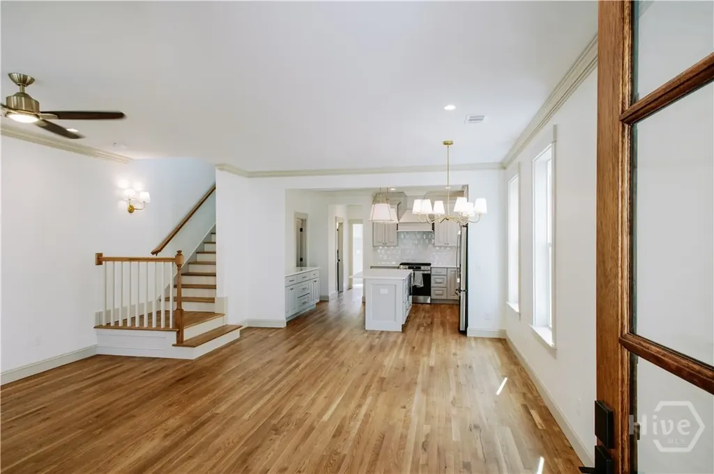 807 E 33rd Savannah GA 31401