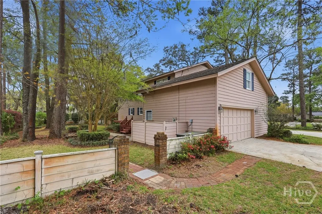 112 Majestic Oaks Drive Savannah GA 31406