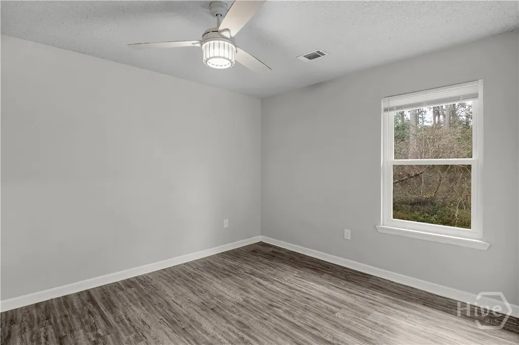 184 Sequoia Circle Hinesville GA 31313
