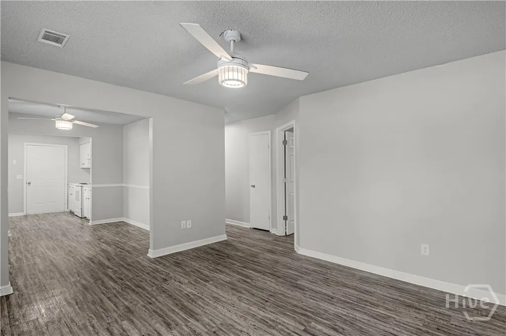 184 Sequoia Circle Hinesville GA 31313