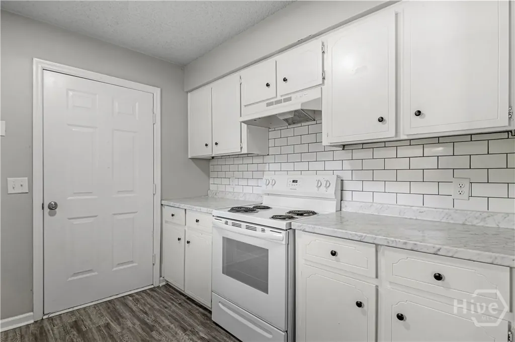 184 Sequoia Circle Hinesville GA 31313