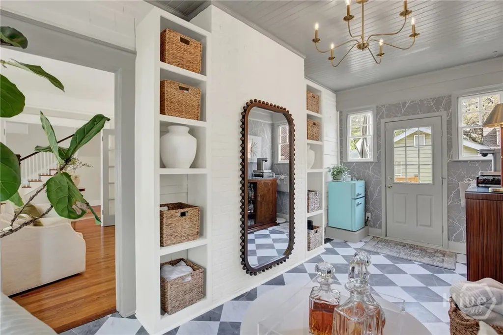 208 E 48th Street Savannah GA 31405