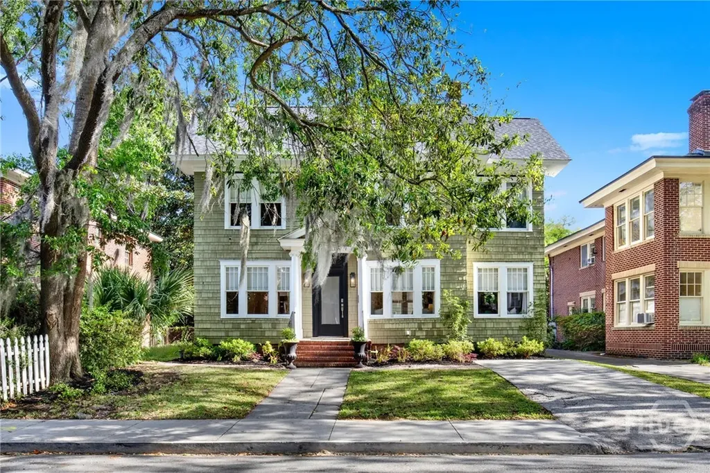 208 E 48th Street Savannah GA 31405