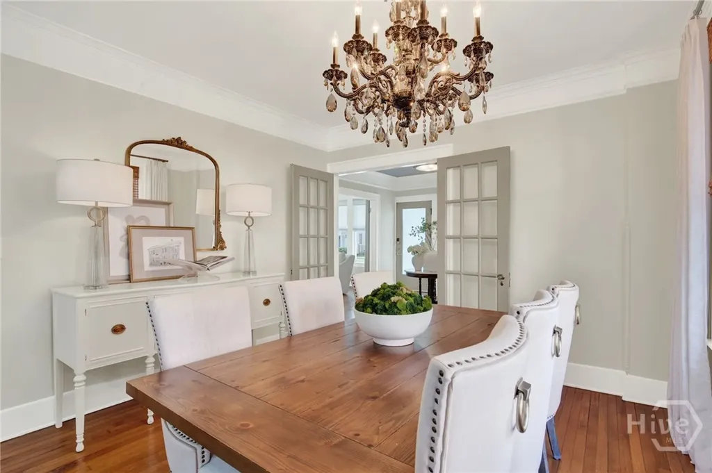 208 E 48th Street Savannah GA 31405