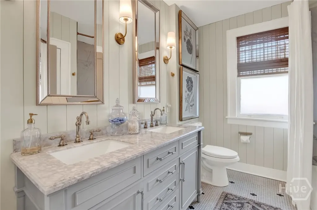 208 E 48th Street Savannah GA 31405