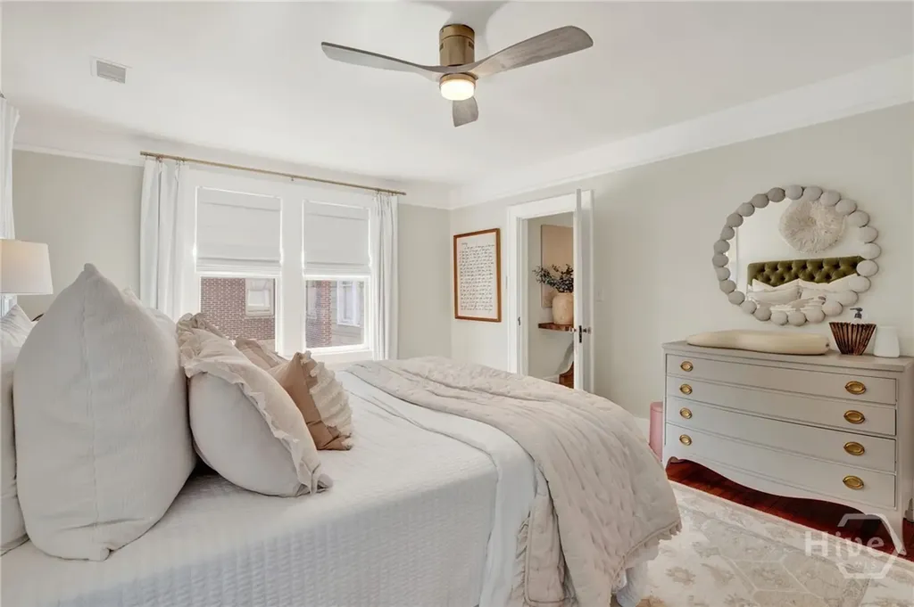 208 E 48th Street Savannah GA 31405