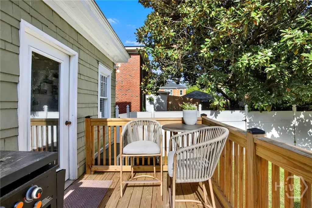 208 E 48th Street Savannah GA 31405