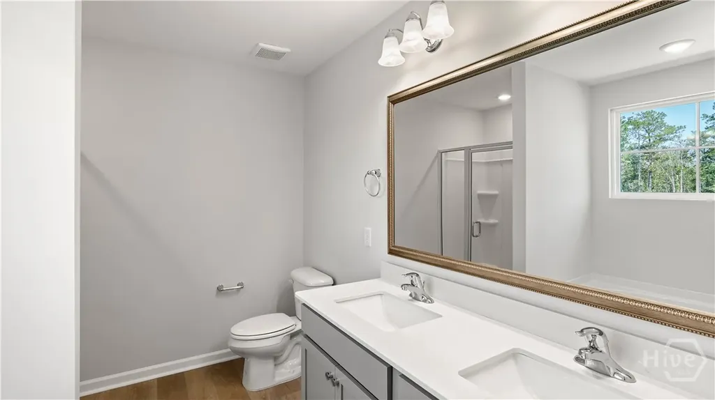 240 Mage Street Savannah GA 31302