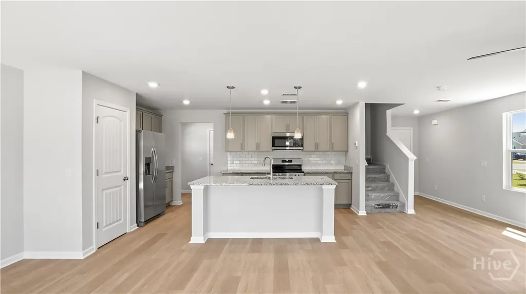 240 Mage Street Savannah GA 31302