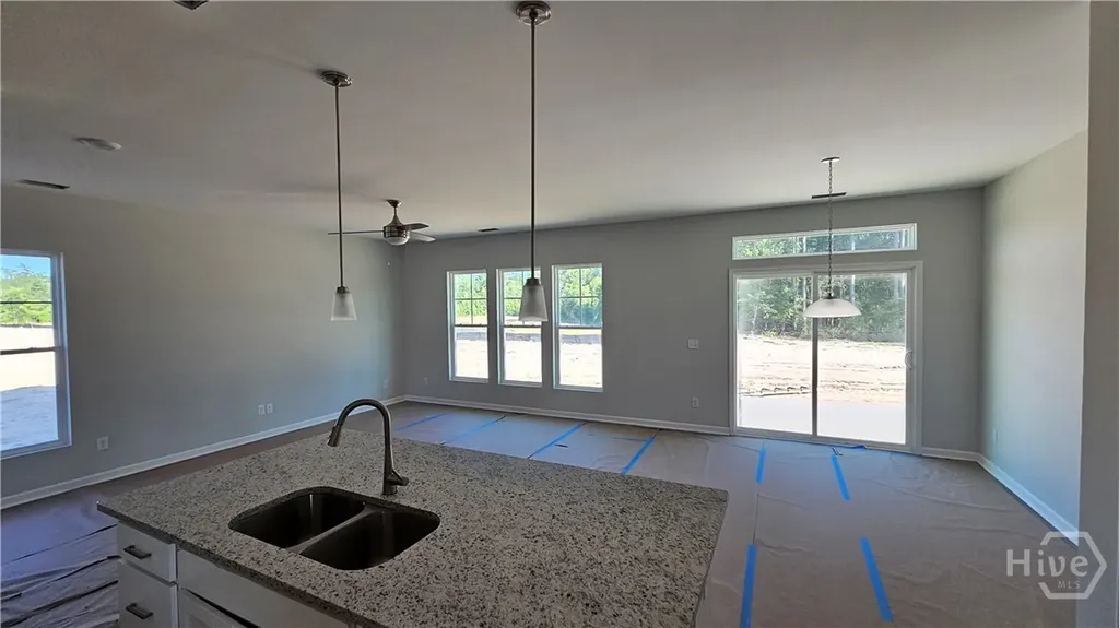 240 Mage Street Savannah GA 31302