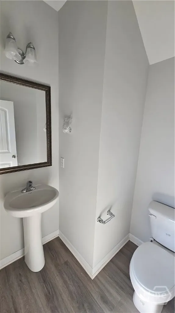 240 Mage Street Savannah GA 31302