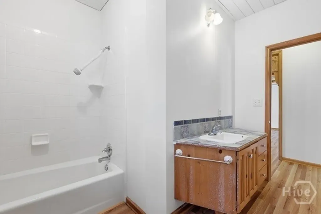 10 Old Barn Road Savannah GA 31419