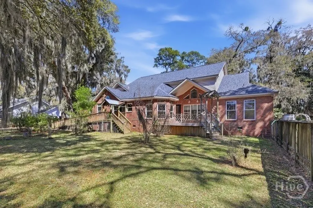 10 Old Barn Road Savannah GA 31419