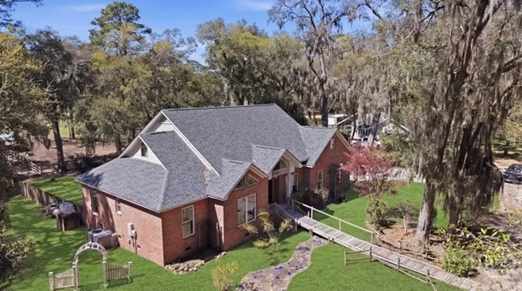 10 Old Barn Road Savannah GA 31419