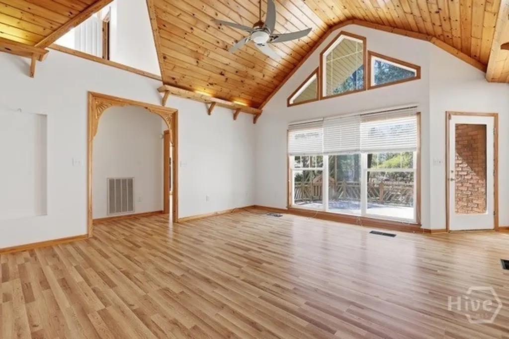 10 Old Barn Road Savannah GA 31419