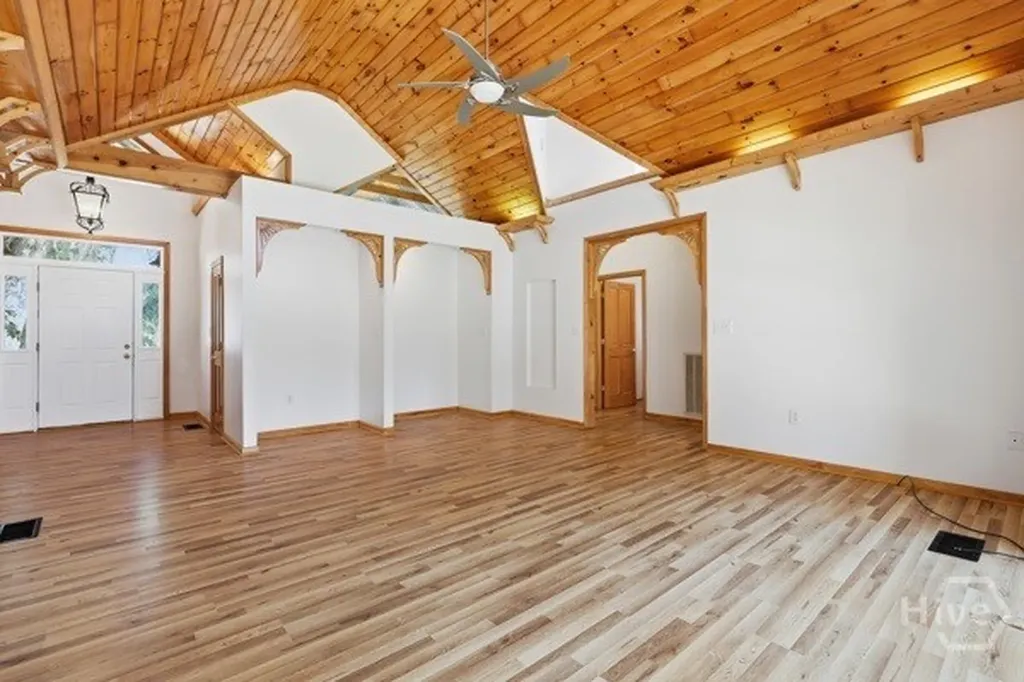 10 Old Barn Road Savannah GA 31419