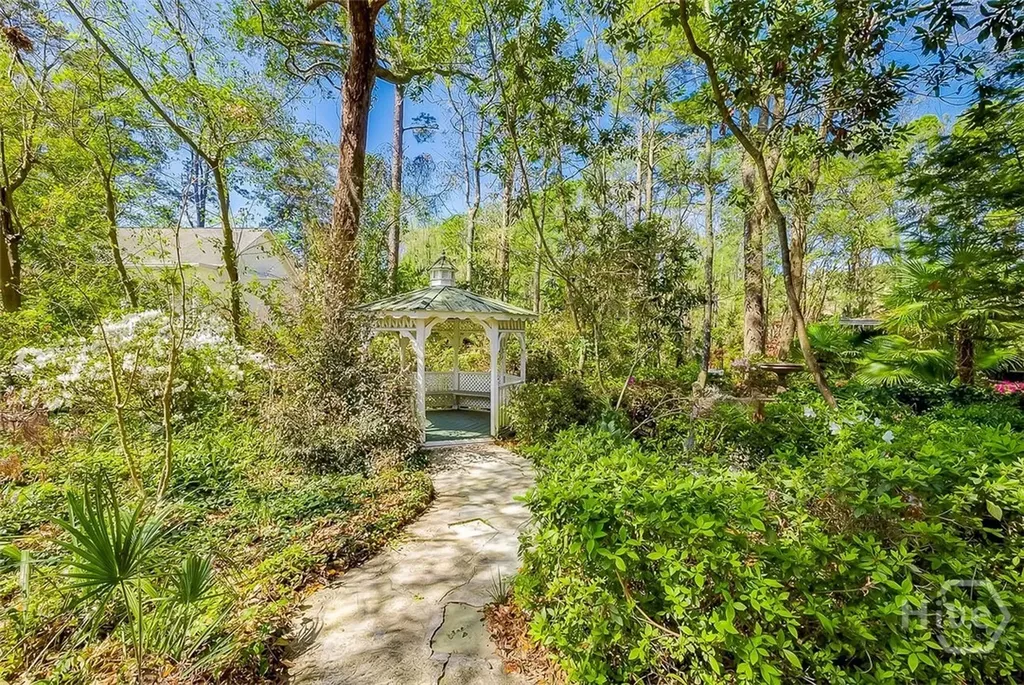 6 Cedar View Court Savannah GA 31410