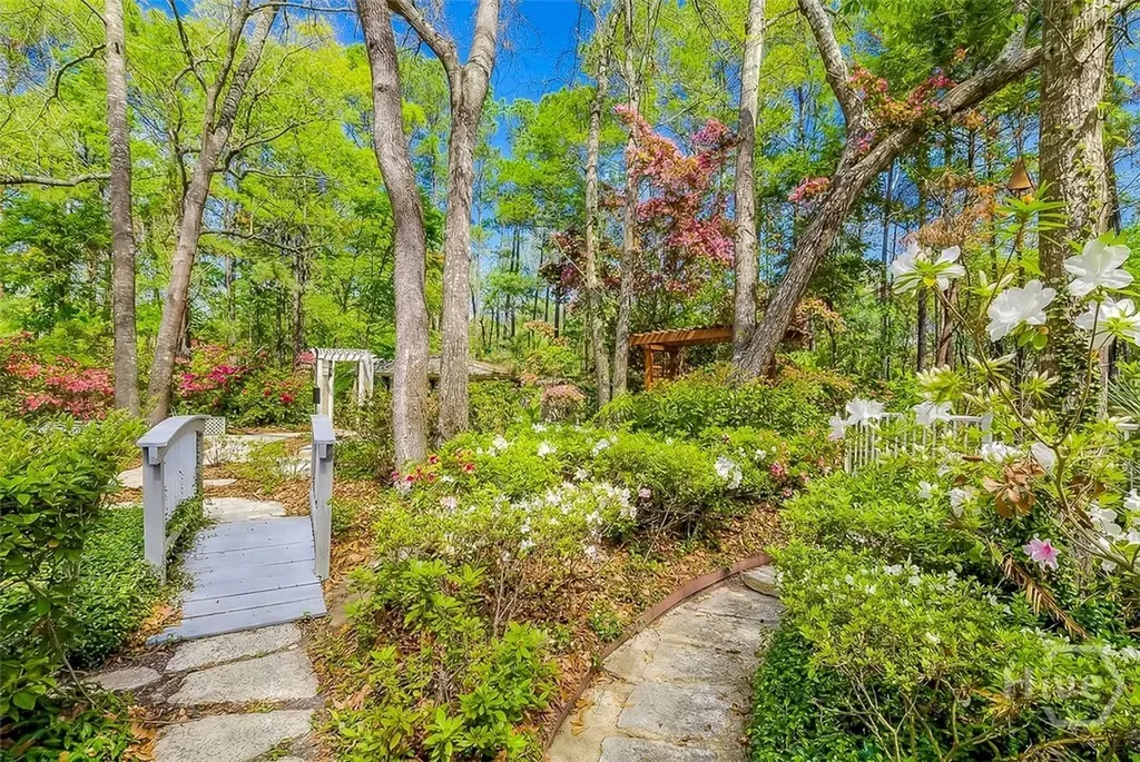 6 Cedar View Court Savannah GA 31410
