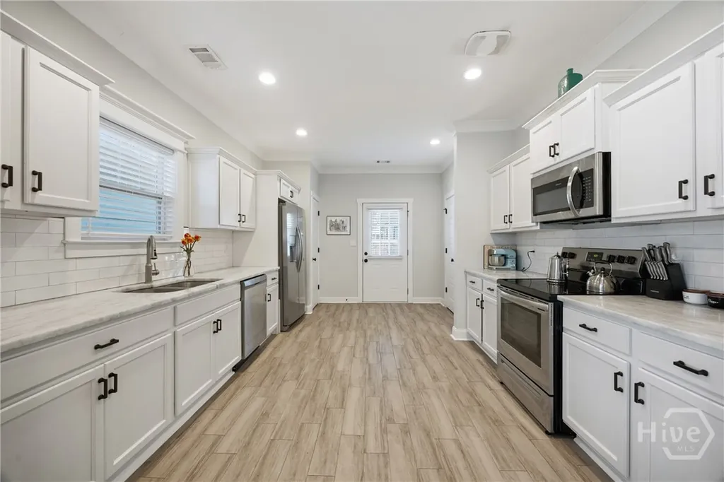 1116 E 40th Street Savannah GA 31404