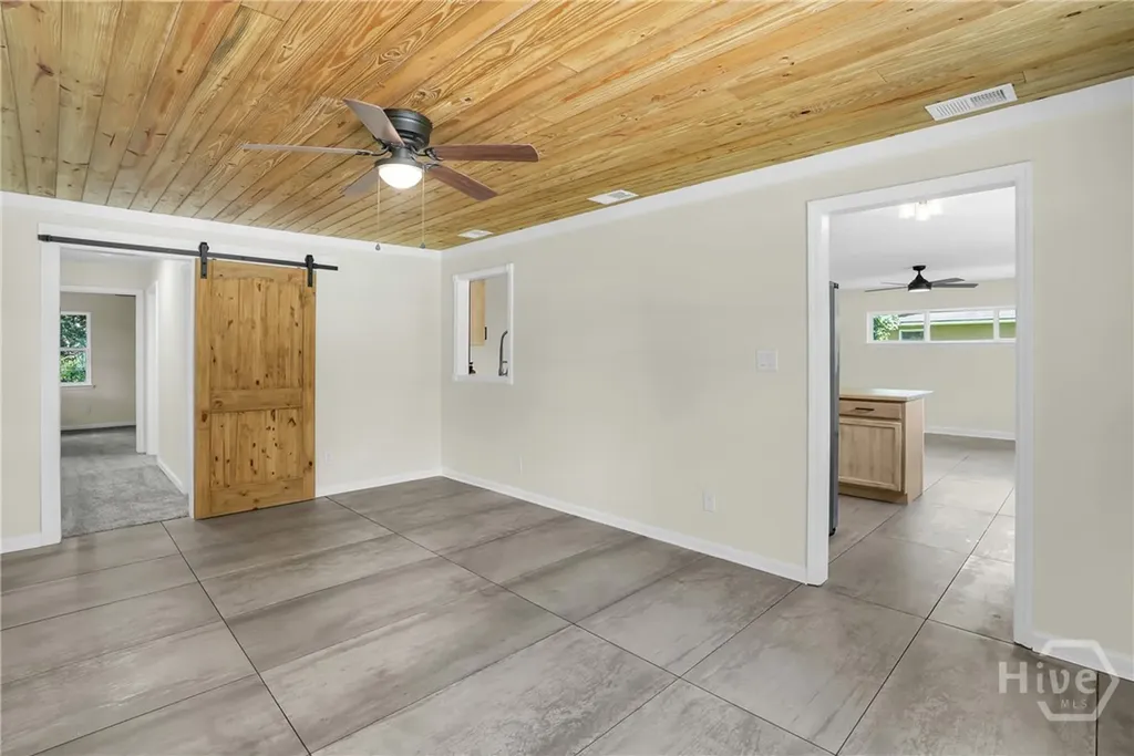 28 Gerald Drive Savannah GA 31406