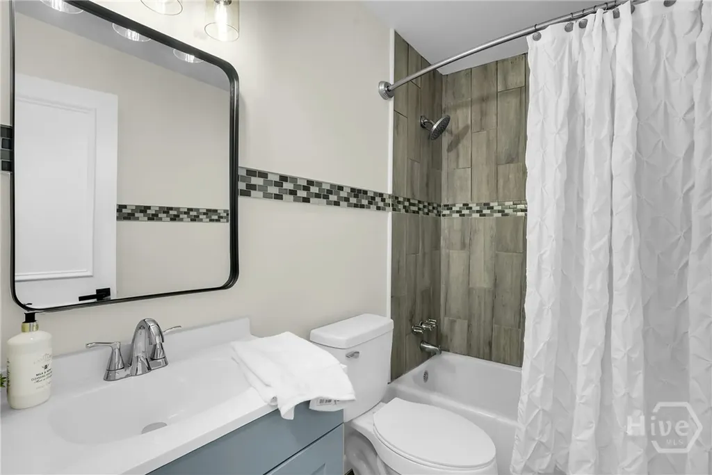 28 Gerald Drive Savannah GA 31406