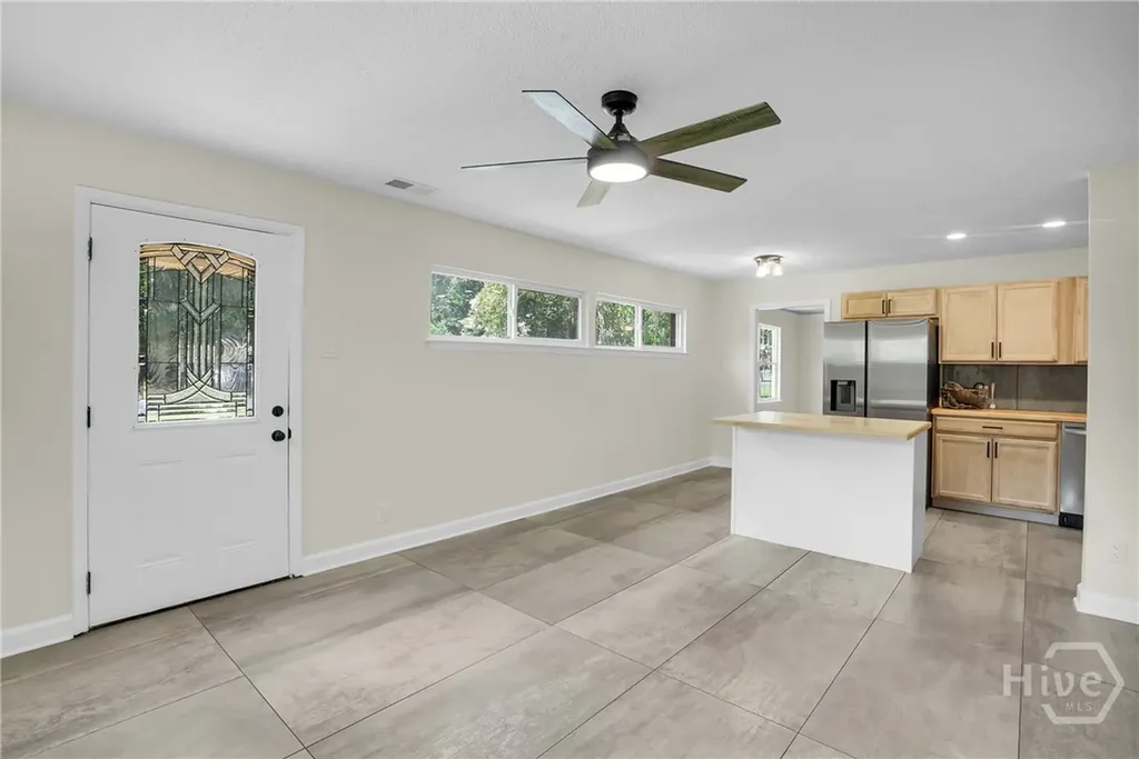 28 Gerald Drive Savannah GA 31406