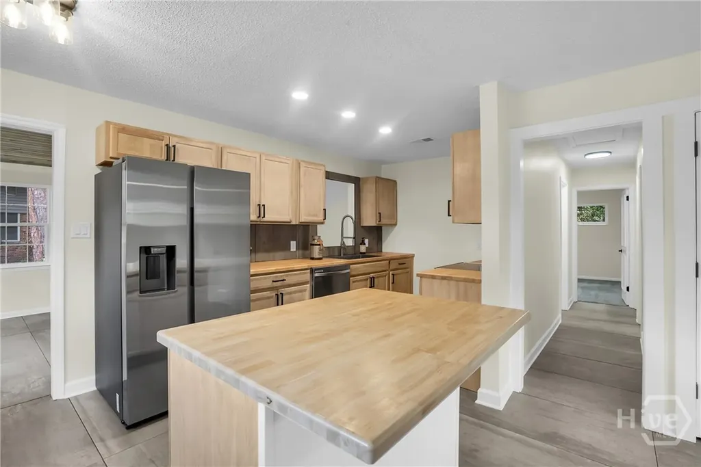 28 Gerald Drive Savannah GA 31406