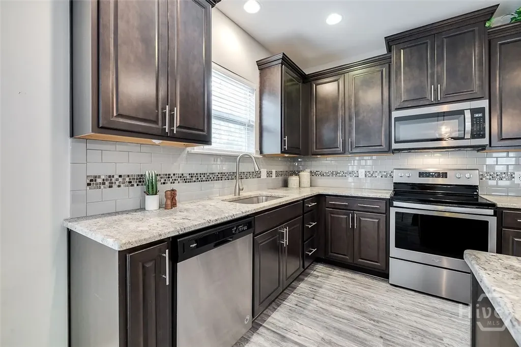 230 Willow Point Circle Savannah GA 31407