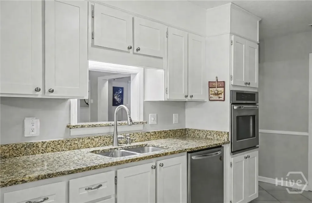 8 Chowning Drive Savannah GA 31419