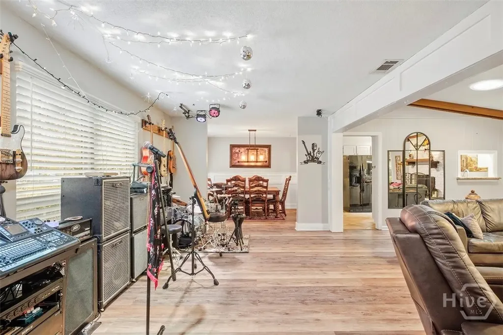 8 Chowning Drive Savannah GA 31419
