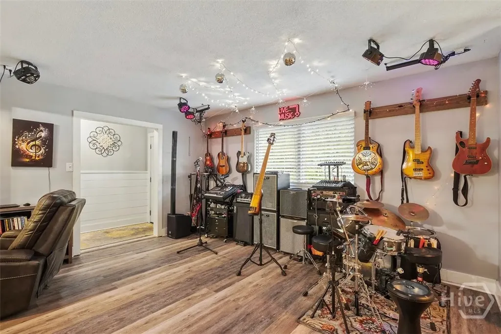8 Chowning Drive Savannah GA 31419