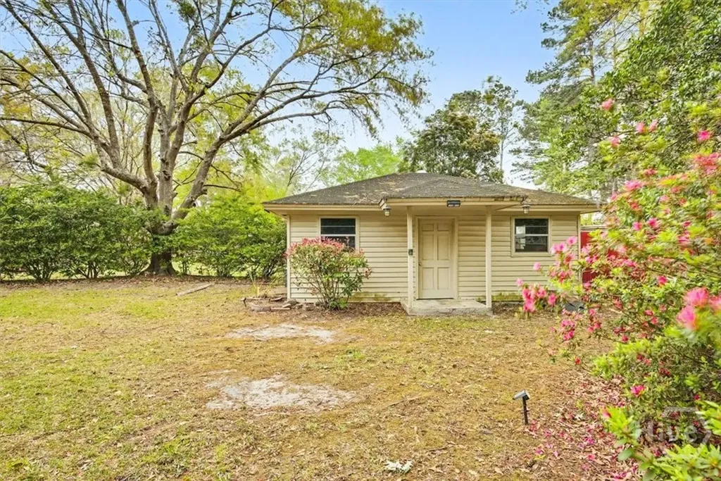 8 Chowning Drive Savannah GA 31419