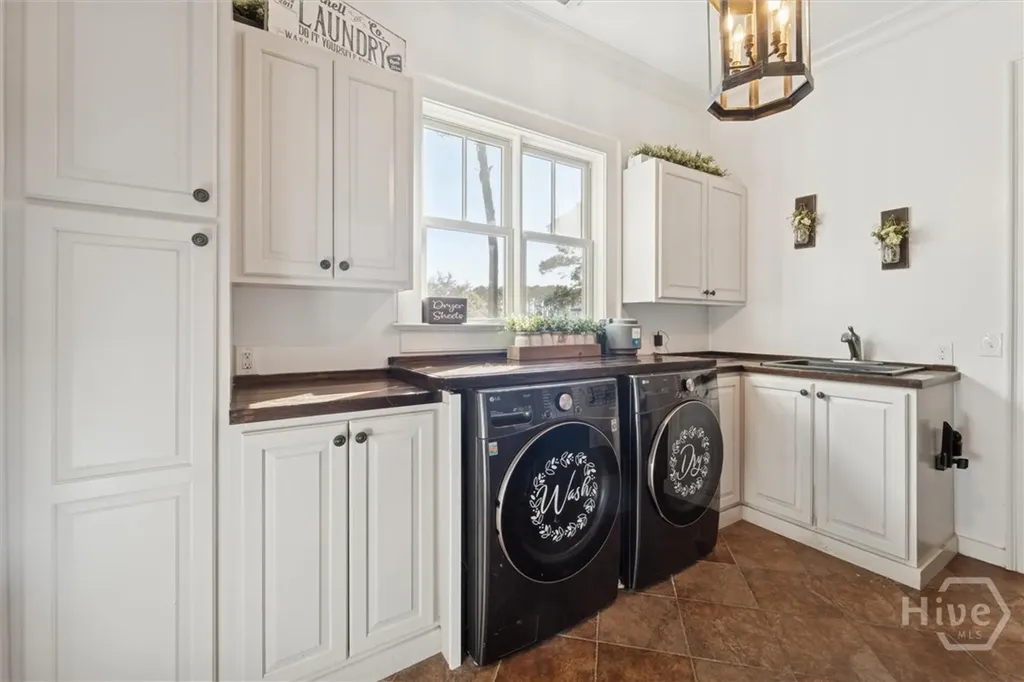 210 John Wesley Way Savannah GA 31404