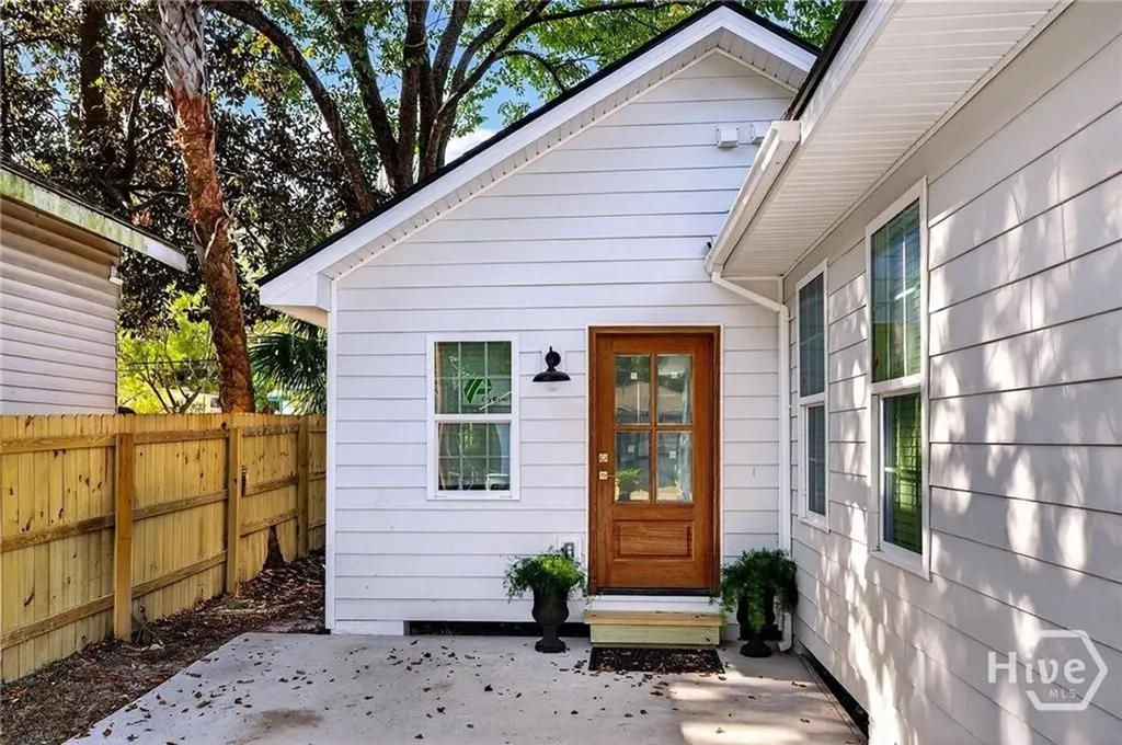 1223 E 38th Street Savannah GA 31404