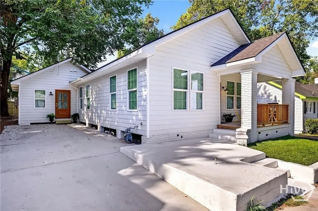 1223 E 38th Street Savannah GA 31404