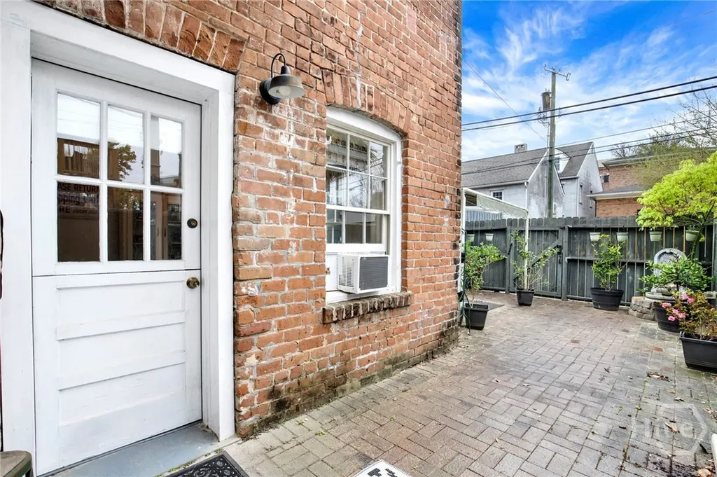 414 E Liberty Street Savannah GA 31401