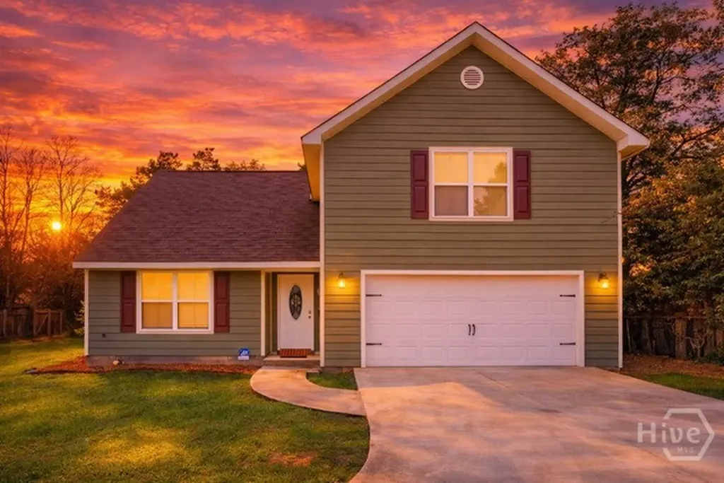 112 W 52nd Street Savannah GA 31405