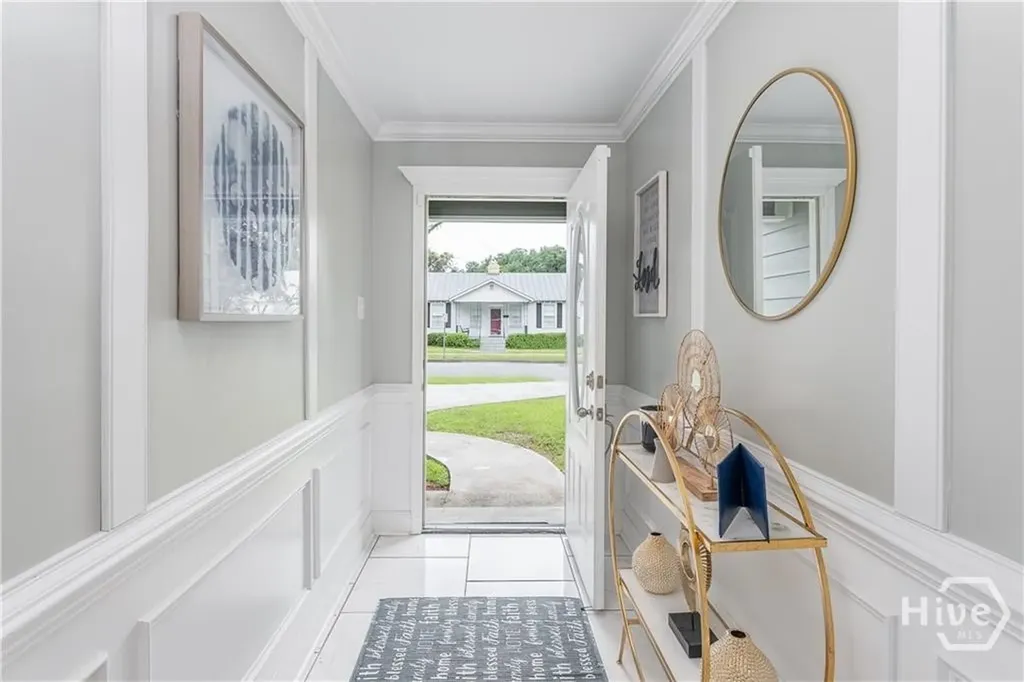 112 W 52nd Street Savannah GA 31405