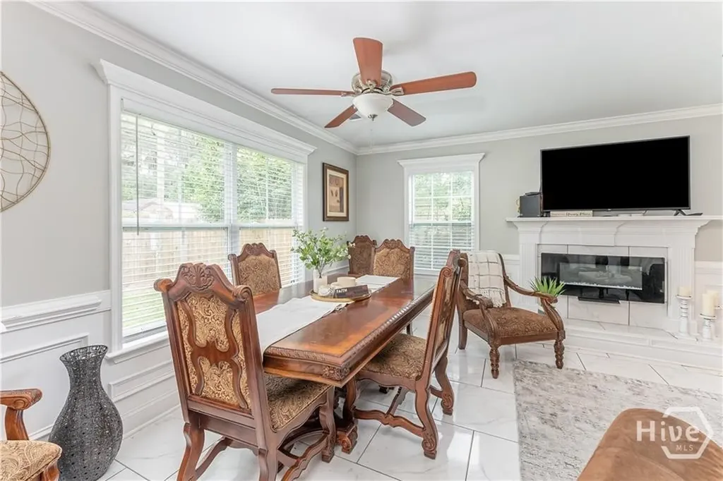 112 W 52nd Street Savannah GA 31405