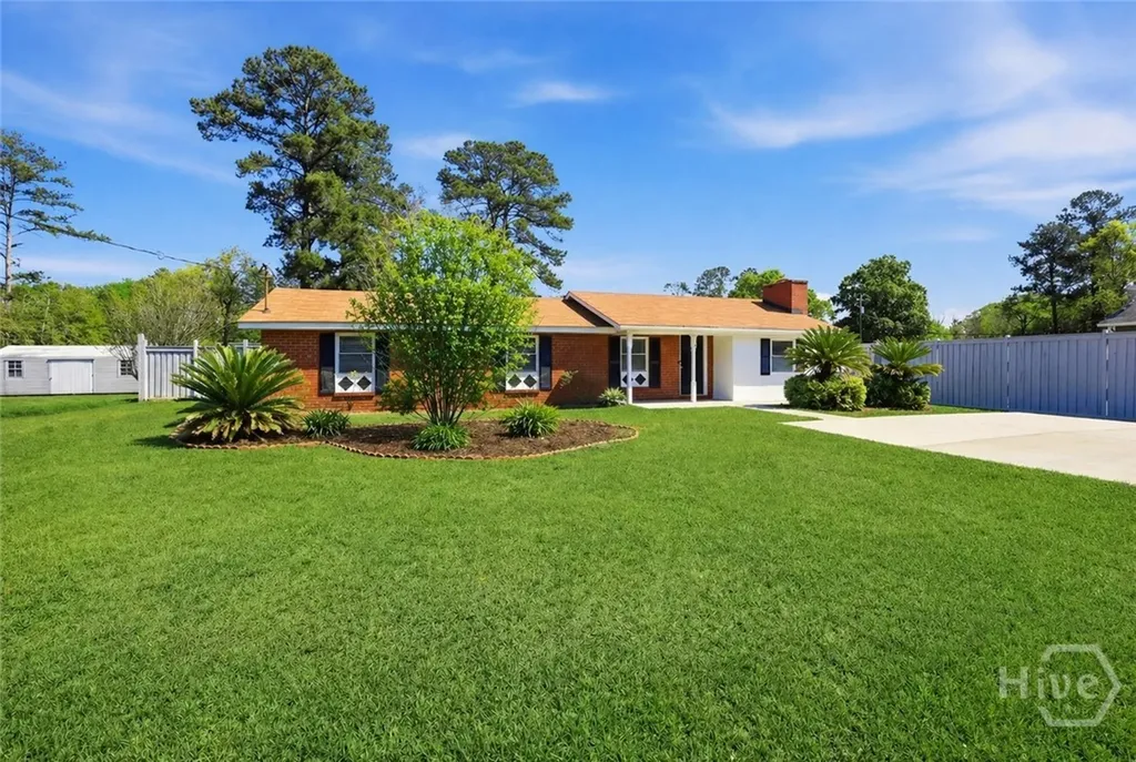 12 Walnut Street Bloomingdale GA 31302