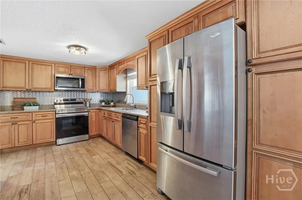 12 Walnut Street Bloomingdale GA 31302