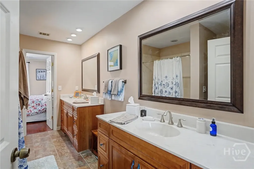 5 Henry Clay Court Savannah GA 31411