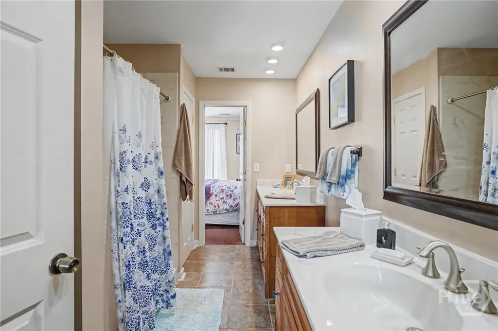 5 Henry Clay Court Savannah GA 31411