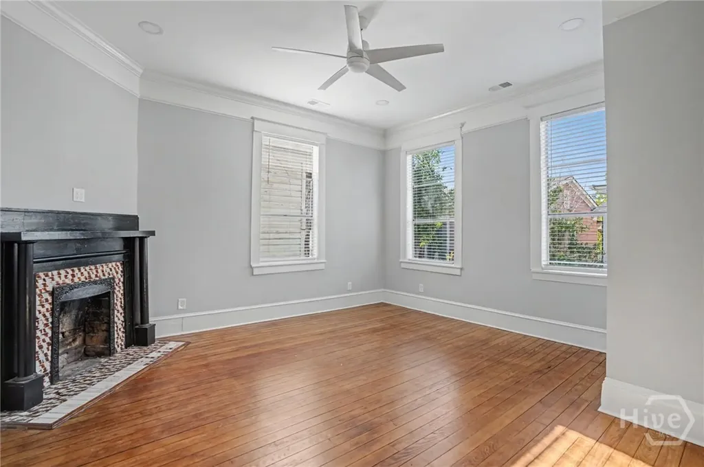 115 W 34th Street Savannah GA 31401
