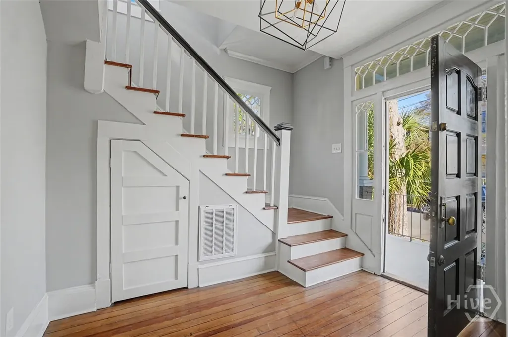 115 W 34th Street Savannah GA 31401